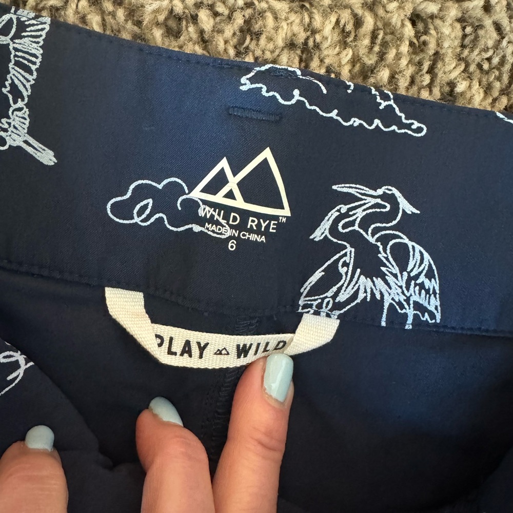 Wild Rye Navy sz 6 MTB long Shorts mountain biking